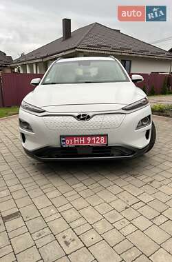 Внедорожник / Кроссовер Hyundai Kona Electric 2020 в 