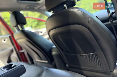 Внедорожник / Кроссовер Hyundai Kona Electric 2022 в 