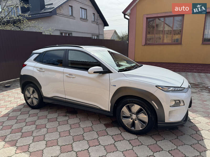 Внедорожник / Кроссовер Hyundai Kona Electric 2019 в Ровно
