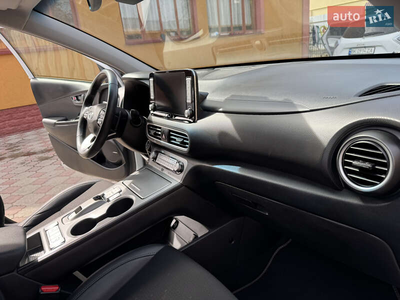 Внедорожник / Кроссовер Hyundai Kona Electric 2019 в Ровно