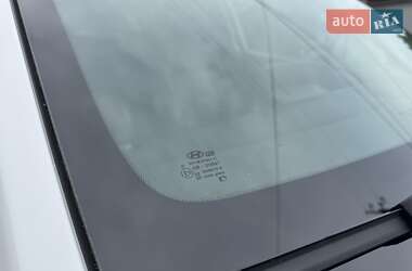 Позашляховик / Кросовер Hyundai Kona Electric 2021 в 