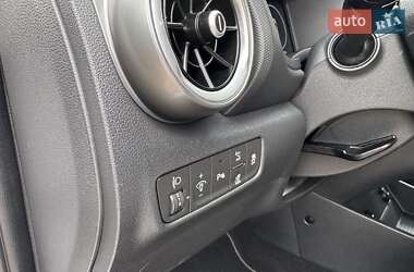 Позашляховик / Кросовер Hyundai Kona Electric 2021 в 