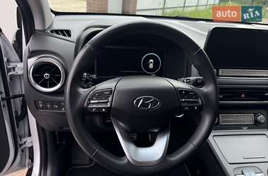 Позашляховик / Кросовер Hyundai Kona Electric 2021 в 
