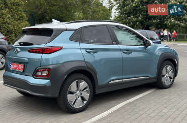 Внедорожник / Кроссовер Hyundai Kona Electric 2020 в 