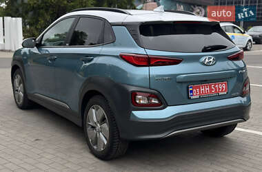 Внедорожник / Кроссовер Hyundai Kona Electric 2020 в 