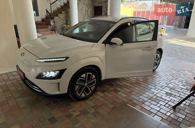 Внедорожник / Кроссовер Hyundai Kona Electric 2021 в Умани