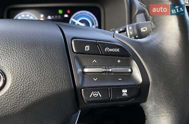 Внедорожник / Кроссовер Hyundai Kona Electric 2021 в 