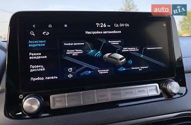 Внедорожник / Кроссовер Hyundai Kona Electric 2021 в 
