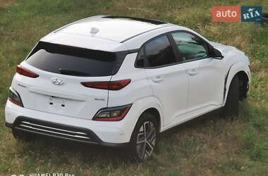Внедорожник / Кроссовер Hyundai Kona Electric 2023 в Харькове