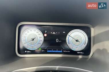 Внедорожник / Кроссовер Hyundai Kona Electric 2021 в 