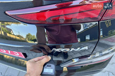 Внедорожник / Кроссовер Hyundai Kona Electric 2021 в 