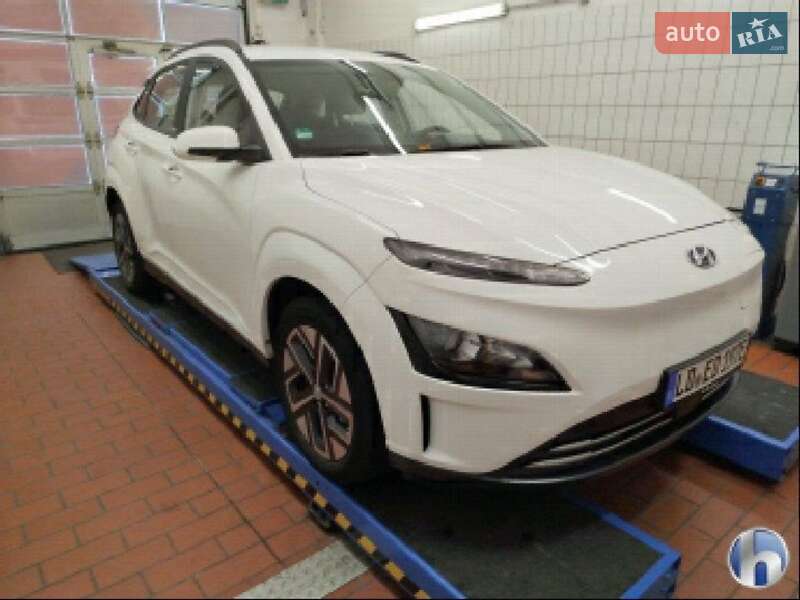 Позашляховик / Кросовер Hyundai Kona Electric 2021 в Львові