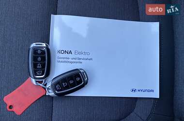 Позашляховик / Кросовер Hyundai Kona Electric 2021 в 