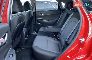 Позашляховик / Кросовер Hyundai Kona Electric 2021 в 