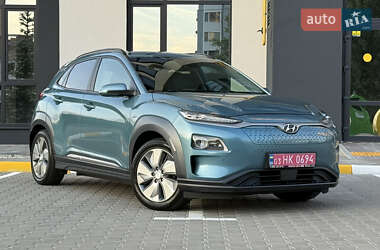 Внедорожник / Кроссовер Hyundai Kona Electric 2021 в Ирпене