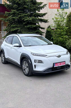 Внедорожник / Кроссовер Hyundai Kona Electric 2021 в Тернополе