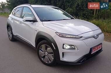 Внедорожник / Кроссовер Hyundai Kona Electric 2021 в Черновцах