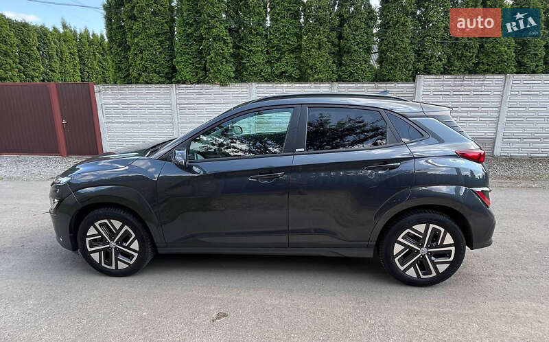 Внедорожник / Кроссовер Hyundai Kona Electric 2021 в Ровно