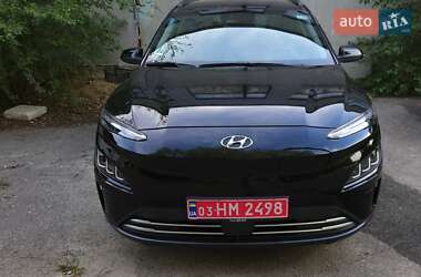 Внедорожник / Кроссовер Hyundai Kona Electric 2022 в Харькове