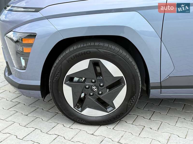 Внедорожник / Кроссовер Hyundai Kona Electric 2024 в Дубно