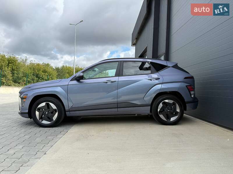 Внедорожник / Кроссовер Hyundai Kona Electric 2024 в Дубно