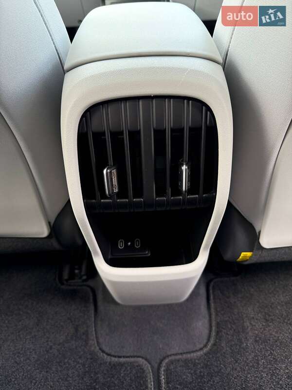 Внедорожник / Кроссовер Hyundai Kona Electric 2024 в Дубно