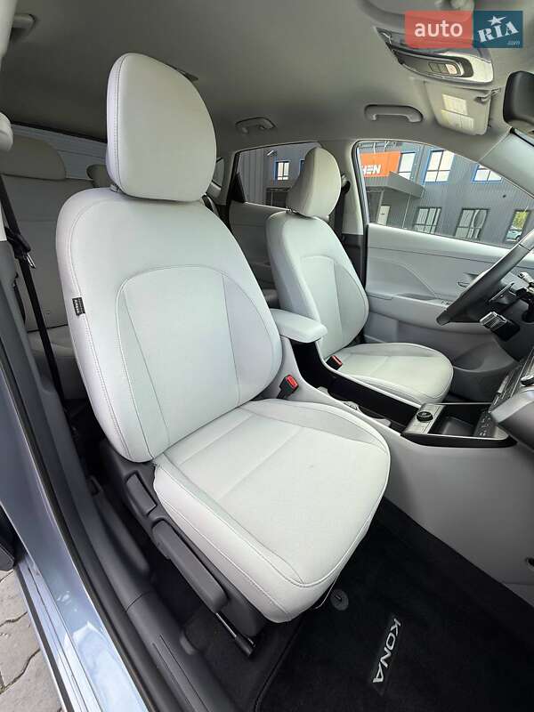 Внедорожник / Кроссовер Hyundai Kona Electric 2024 в Дубно