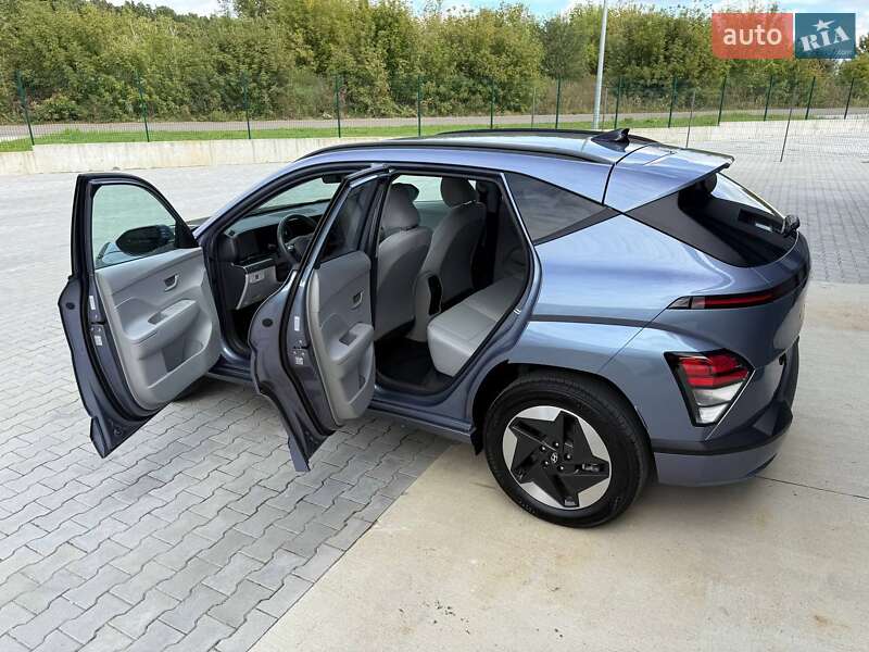 Внедорожник / Кроссовер Hyundai Kona Electric 2024 в Дубно