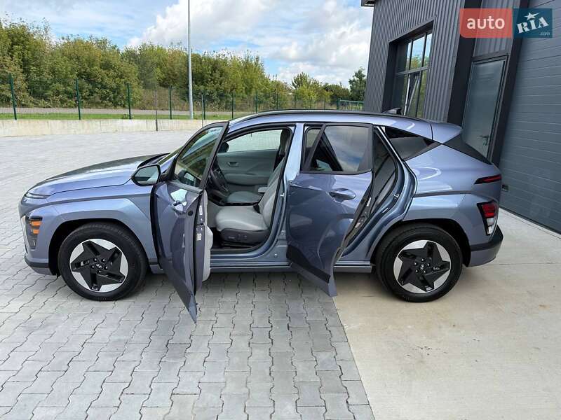 Внедорожник / Кроссовер Hyundai Kona Electric 2024 в Дубно