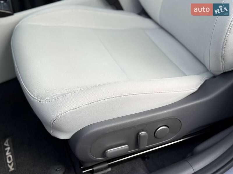 Внедорожник / Кроссовер Hyundai Kona Electric 2024 в Дубно