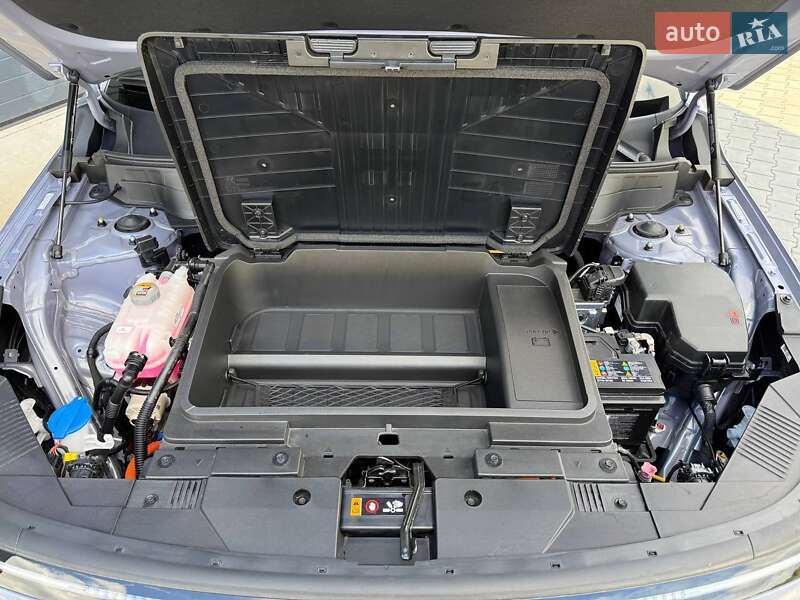 Внедорожник / Кроссовер Hyundai Kona Electric 2024 в Дубно