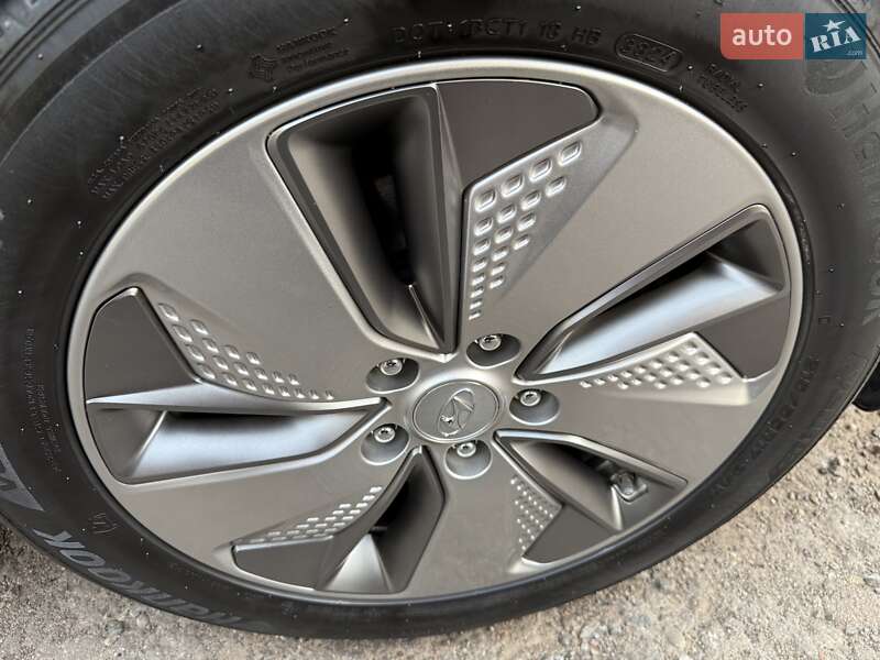 Внедорожник / Кроссовер Hyundai Kona Electric 2020 в Львове фото 43 Внедорожник / Кроссовер Hyundai Kona Electric 2020 в Львове