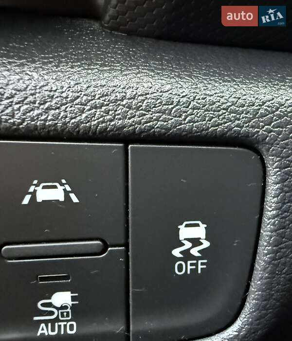 Внедорожник / Кроссовер Hyundai Kona Electric 2020 в Львове фото 69 Внедорожник / Кроссовер Hyundai Kona Electric 2020 в Львове