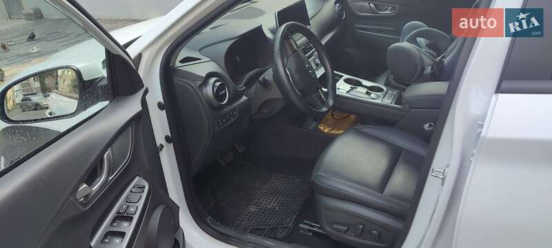 Внедорожник / Кроссовер Hyundai Kona Electric 2020 в Виннице фото 12 Внедорожник / Кроссовер Hyundai Kona Electric 2020 в Виннице