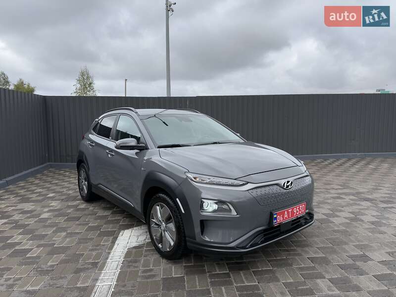 Внедорожник / Кроссовер Hyundai Kona Electric 2020 в Киеве