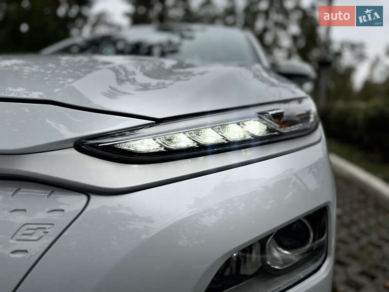 Внедорожник / Кроссовер Hyundai Kona Electric 2020 в Буче