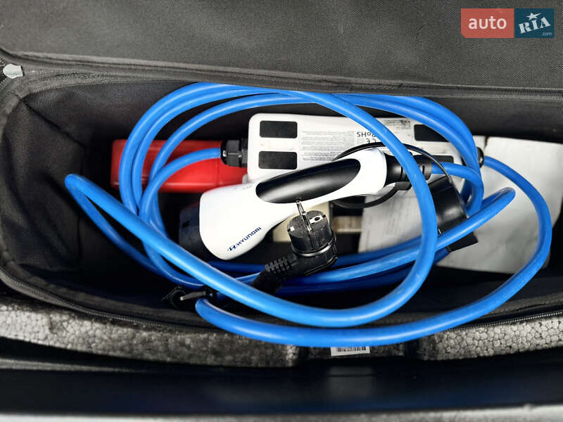 Внедорожник / Кроссовер Hyundai Kona Electric 2020 в Буче