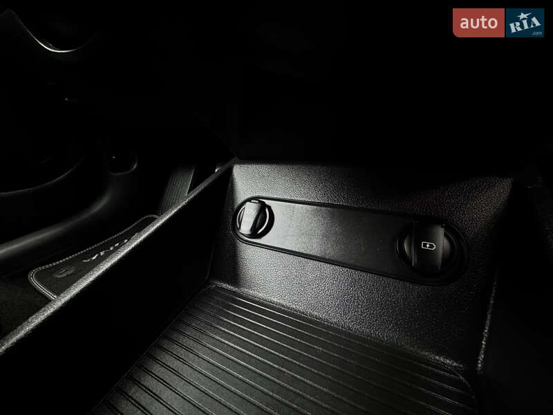 Внедорожник / Кроссовер Hyundai Kona Electric 2020 в Буче