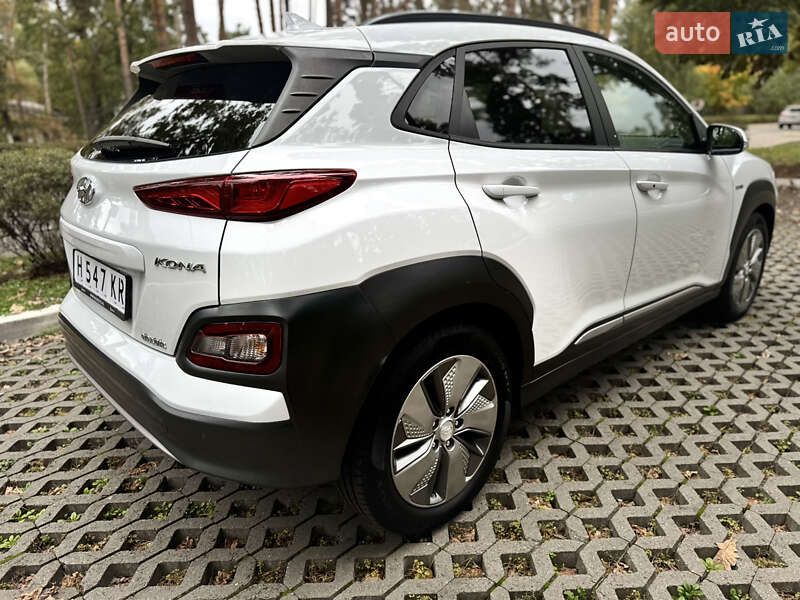 Внедорожник / Кроссовер Hyundai Kona Electric 2020 в Буче