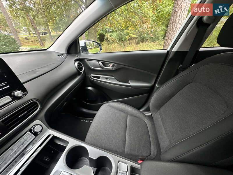 Внедорожник / Кроссовер Hyundai Kona Electric 2020 в Буче