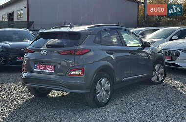 Внедорожник / Кроссовер Hyundai Kona Electric 2020 в 