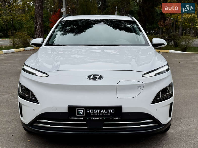 Позашляховик / Кросовер Hyundai Kona Electric 2022 в Києві