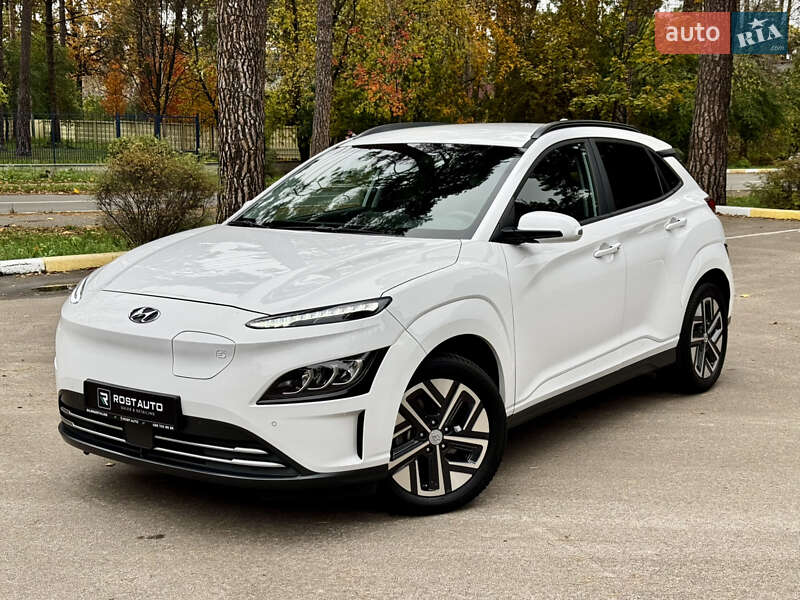 Позашляховик / Кросовер Hyundai Kona Electric 2022 в Києві
