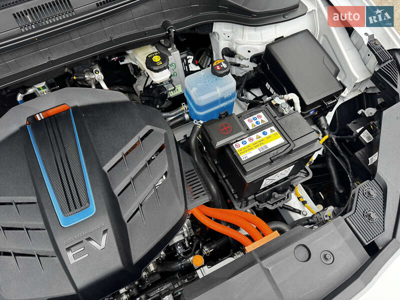 Позашляховик / Кросовер Hyundai Kona Electric 2022 в Києві