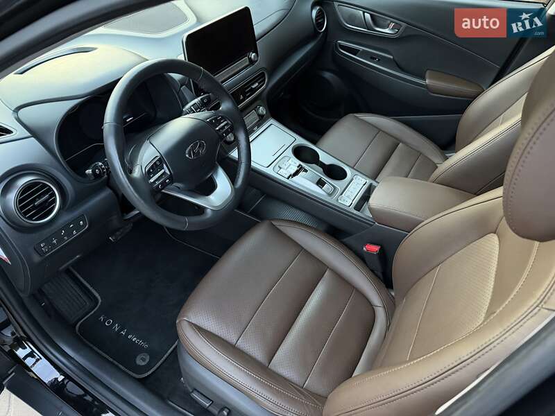 Позашляховик / Кросовер Hyundai Kona Electric 2020 в Чернівцях