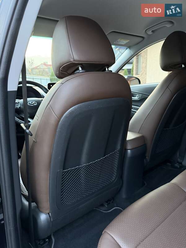 Позашляховик / Кросовер Hyundai Kona Electric 2020 в Чернівцях