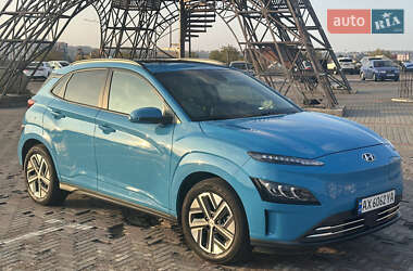 Внедорожник / Кроссовер Hyundai Kona Electric 2022 в Харькове