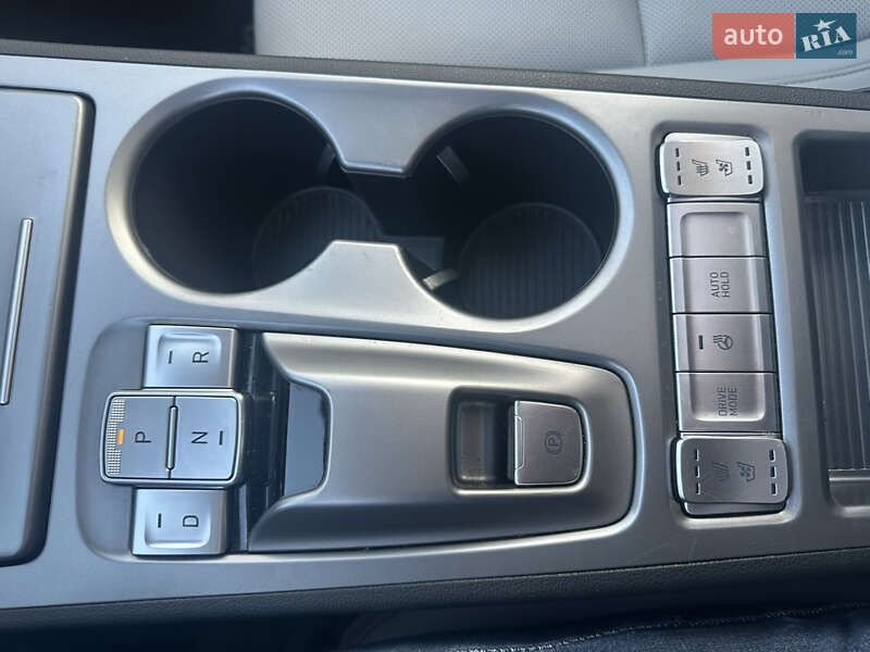 Внедорожник / Кроссовер Hyundai Kona Electric 2022 в Харькове