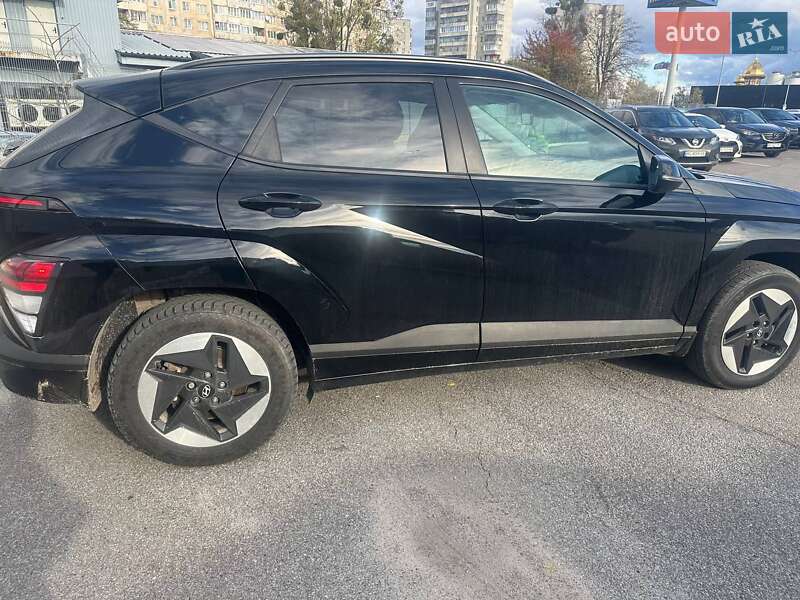 Внедорожник / Кроссовер Hyundai Kona Electric 2023 в Львове фото 7 Внедорожник / Кроссовер Hyundai Kona Electric 2023 в Львове