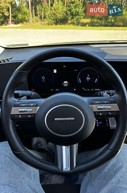 Внедорожник / Кроссовер Hyundai Kona Electric 2024 в 